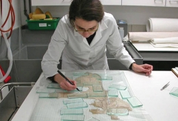 Amber Rowe, taking a pattern George Mallory's Everest clothing