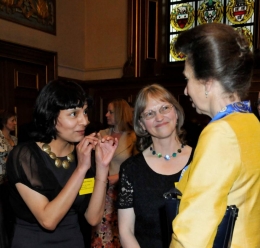 Frances Lennard (centre) MA Textile Conservation Programme Leader 